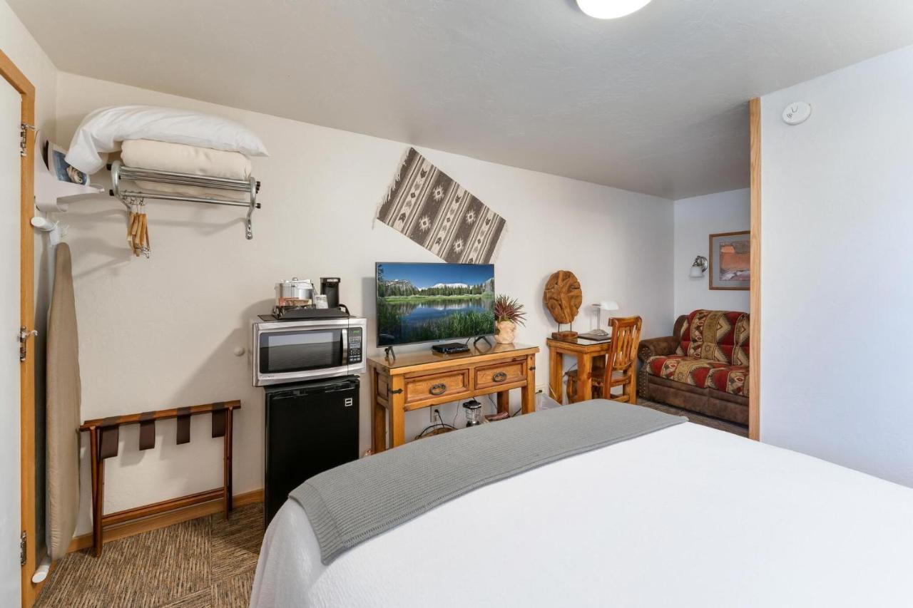 Stone Lizard Lodge Blanding Eksteriør bilde